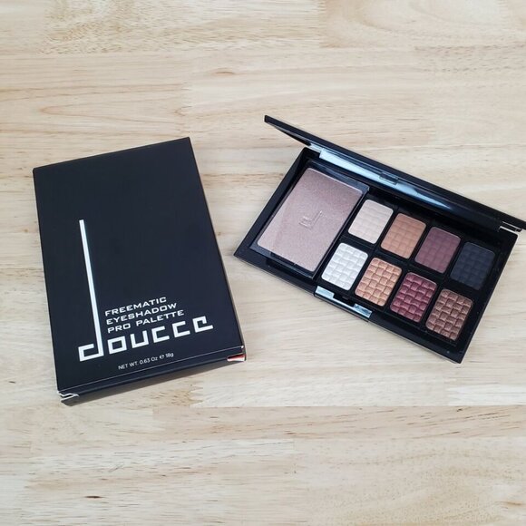 DOUCCE Other - Doucce Freematic Eyeshadow Pro Palette, 18g Magnetic NIB